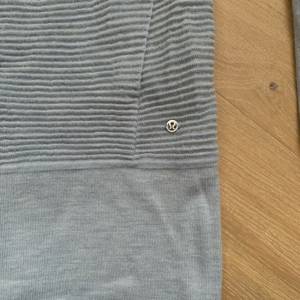 Lululemon Sit In Lotus Wrap II - Picture 6 of 9